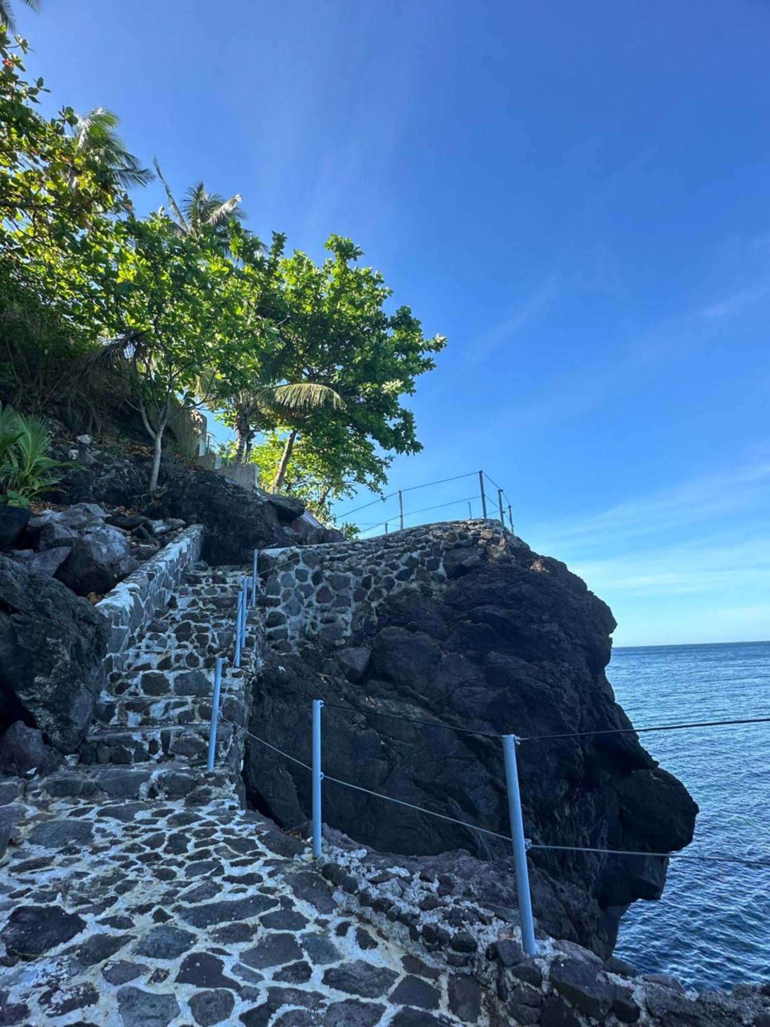 Tongatok Cliff Resort Mambajao Luaran gambar