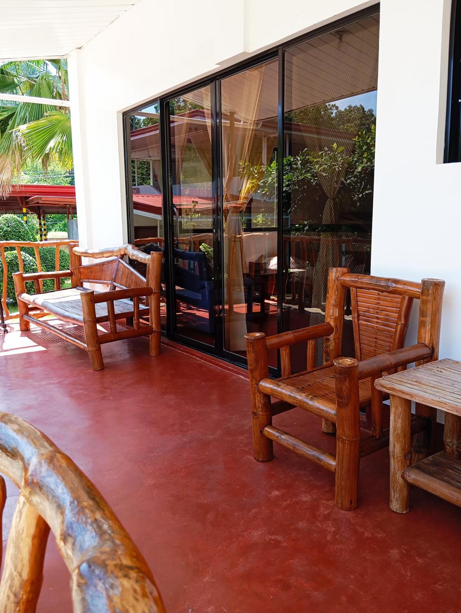 Tongatok Cliff Resort Mambajao Luaran gambar